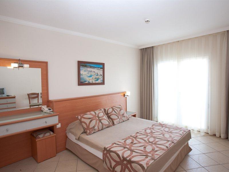 Royal Palm Beach Hotel Gümbet Esterno foto