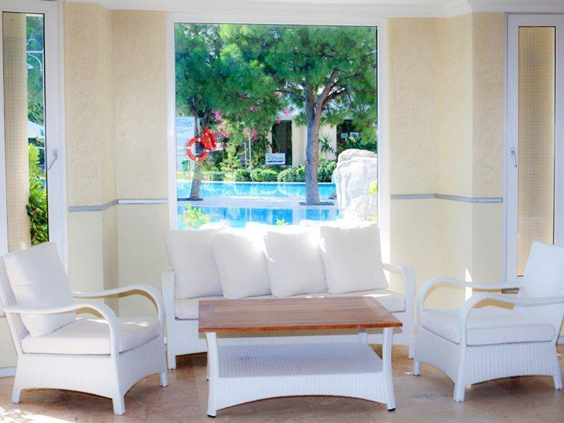 Royal Palm Beach Hotel Gümbet Esterno foto